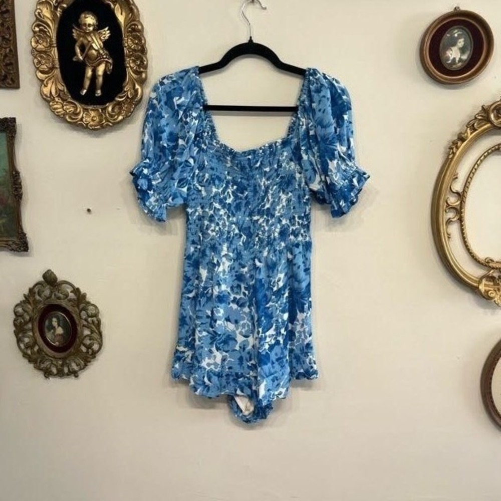 Winston White Blue Floral Smocked Cottagecore Romper Size S
